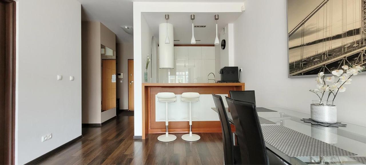 Butas Atrakcyjny Apartament W Wilanowie *